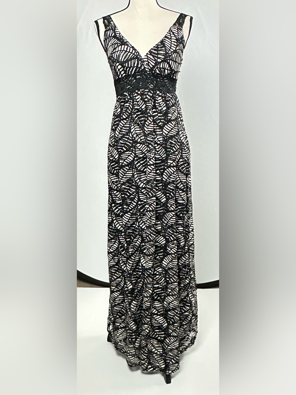 MI MANCHI Y2K lace print tank maxi dress in black & white - size small